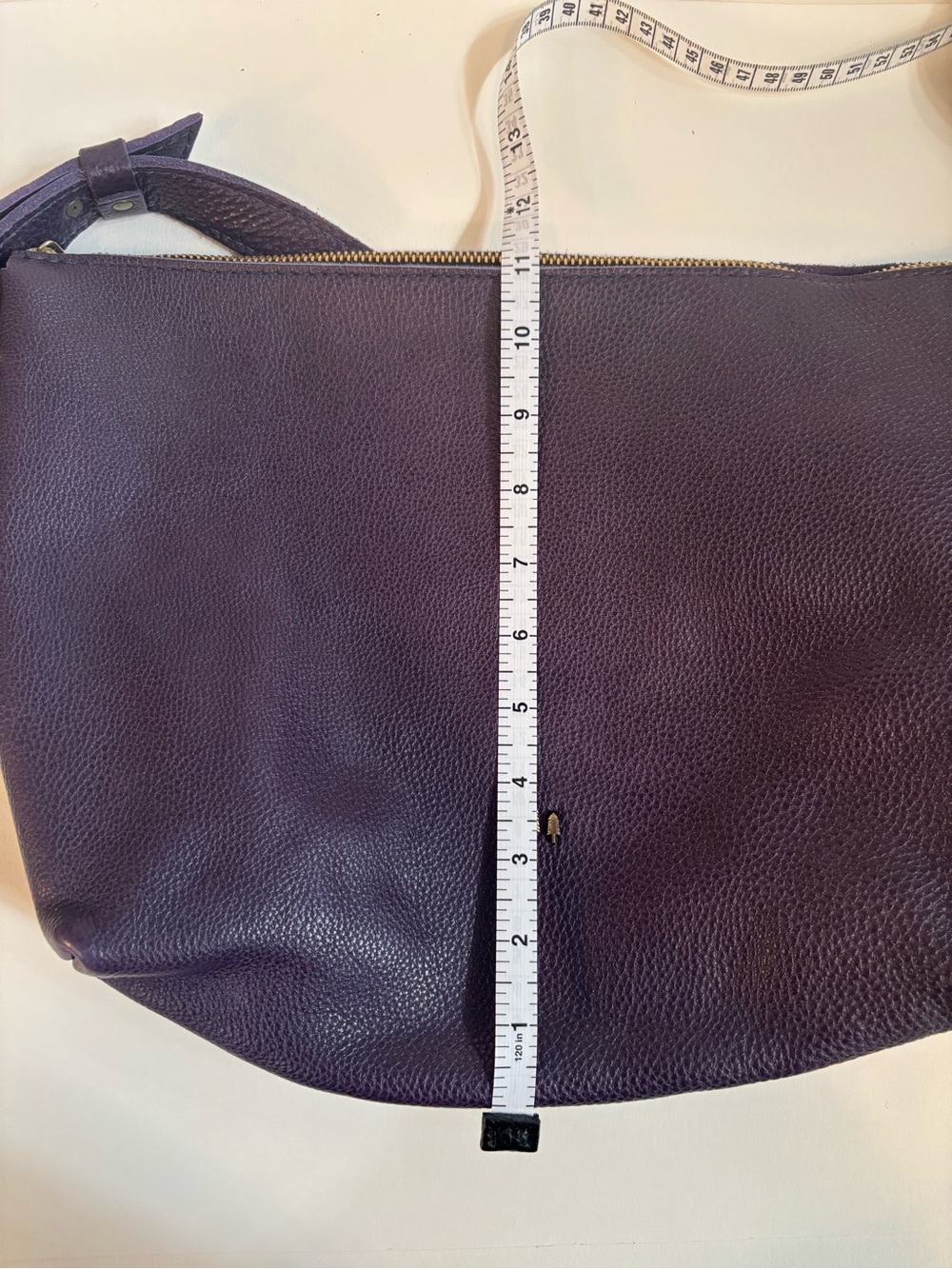 RARE! Sold out color! Portland Leather Large Slouchy in plum - Picture 8 of 10